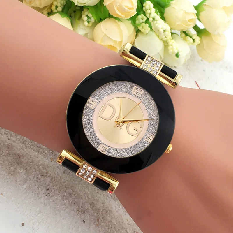Luxury TOP DQG Brand Ladies Watch Red Silicone Diamond Men Digital Quartz Wrist Watches For Women Montre Femme Dropshipping Gift - Image 2